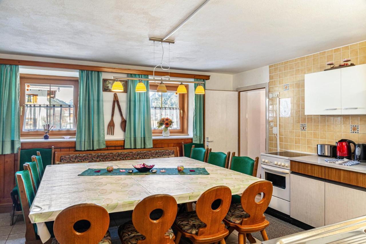 Ferienhaus Wechner Häselgehr Екстериор снимка