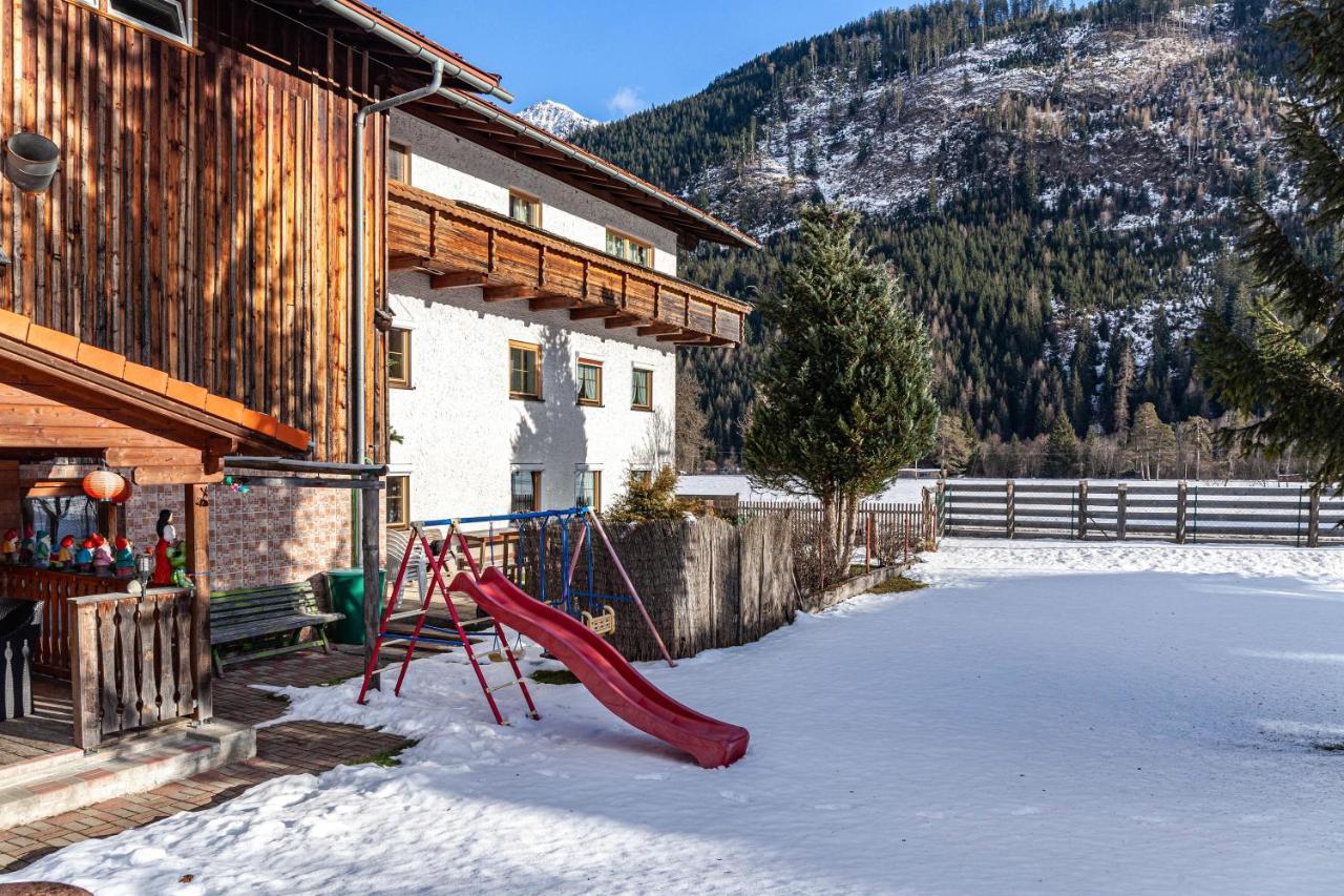 Ferienhaus Wechner Häselgehr Екстериор снимка